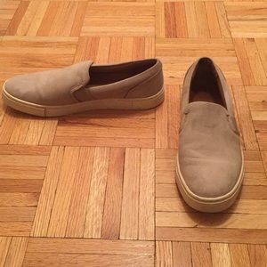 Flat slip ons